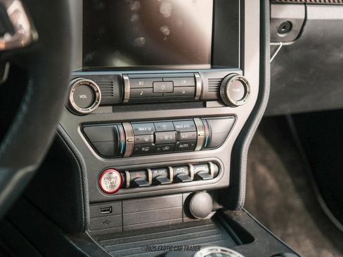 Used 2020 Ford Mustang Shelby GT500 w/ Carbon Fiber Track Pack image 55