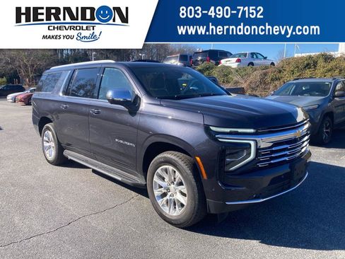 Used 2025 Chevrolet Suburban Premier image 1