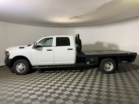 Used 2024 RAM 3500 Tradesman w/ Electrical Accessory Group image 14