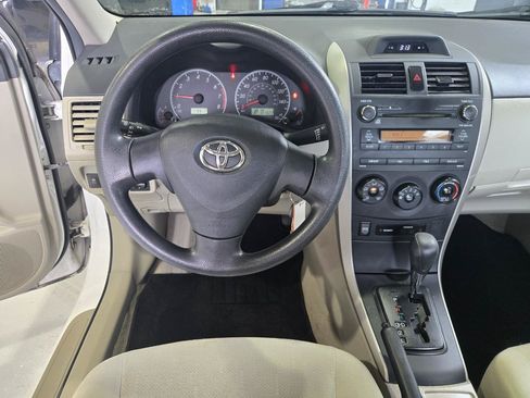 Used 2013 Toyota Corolla L FWD image 11