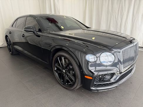 Used 2024 Bentley Flying Spur V8 AWD/4WD image 7