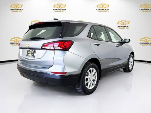 Used 2023 Chevrolet Equinox LS FWD image 7