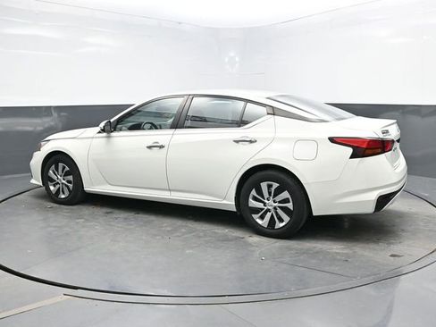 Used 2021 Nissan Altima 2.5 S image 4