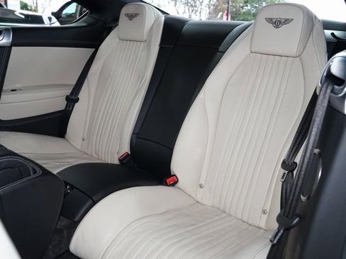 Used 2016 Bentley Continental GT image 12