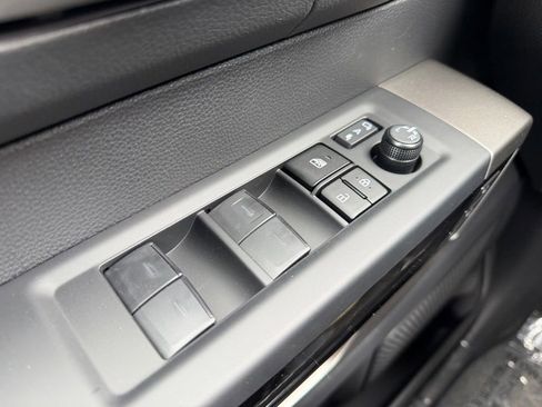 New 2026 Toyota Tundra Limited AWD/4WD image 19