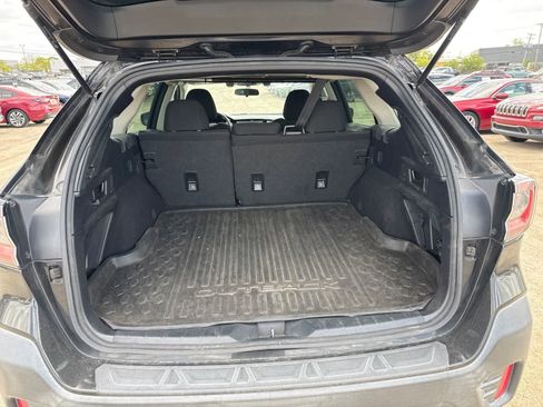 Used 2020 Subaru Outback AWD/4WD image 14