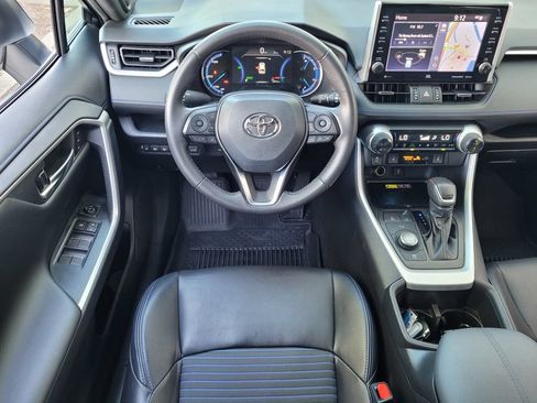 Used 2022 Toyota RAV4 XSE AWD/4WD image 10