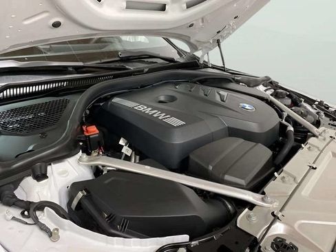 Used 2025 BMW 430i Convertible w/ Premium Package RWD image 23