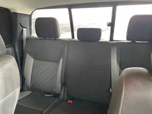 Used 2016 Toyota Tundra SR5 AWD/4WD image 5