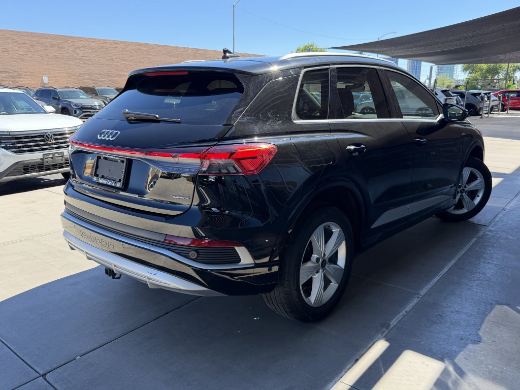 Used 2024 Audi Q4 e-tron Premium Plus w/ Premium Plus AWD/4WD image 4