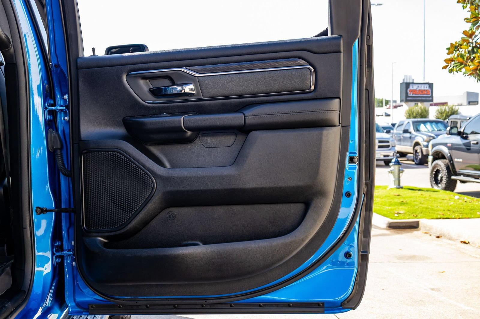 Used 2023 RAM 1500 Big Horn AWD/4WD image 44