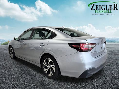 Used 2022 Subaru Legacy Premium AWD/4WD image 3