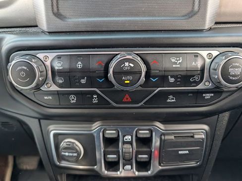 Used 2021 Jeep Wrangler Unlimited Sport AWD/4WD image 15