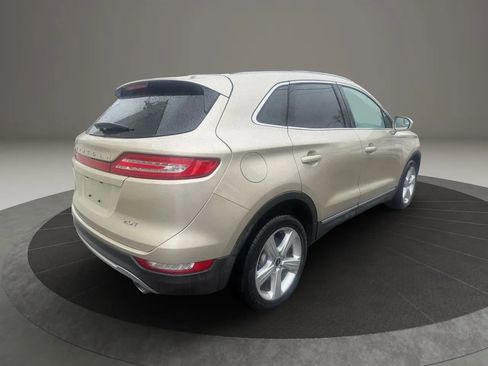 Used 2017 Lincoln MKC Premiere image 5