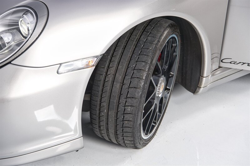 Used 2012 Porsche 911 Carrera 4 GTS AWD/4WD image 41
