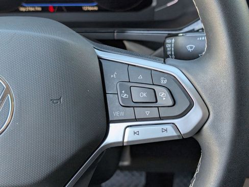 Used 2023 Volkswagen Taos SEL image 24