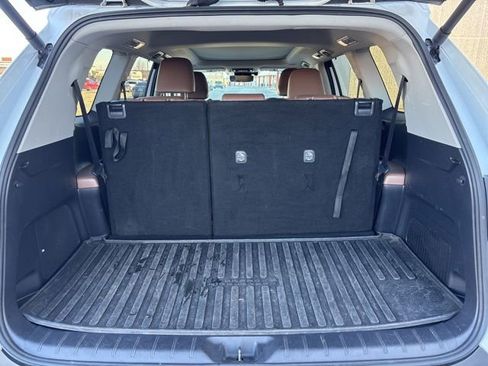Used 2025 Toyota Grand Highlander AWD image 34