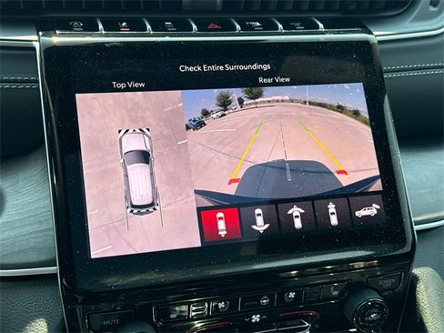 New 2025 Jeep Grand Cherokee Limited w/ Luxury Tech Group II image 26