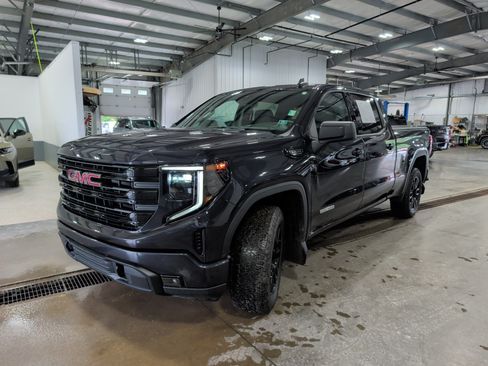 Used 2024 GMC Sierra 1500 Elevation w/ X31 Off-Road Package AWD/4WD image 6