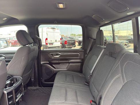 Used 2025 RAM 1500 Big Horn AWD/4WD image 33