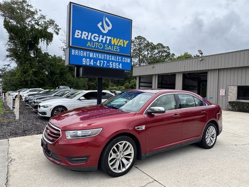 Used 2018 Ford Taurus Limited FWD image 1