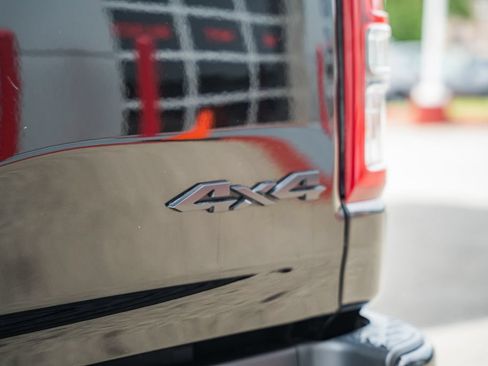 Certified 2020 RAM 1500 Big Horn AWD/4WD image 8