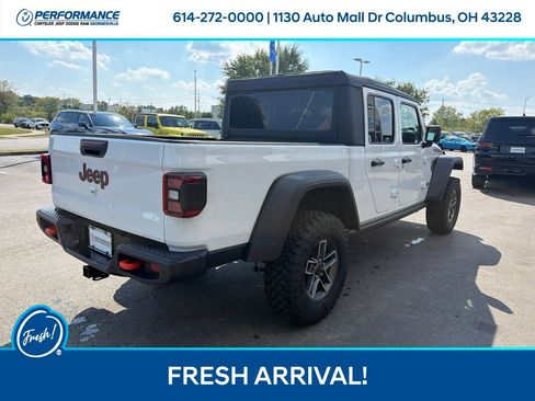 Used 2026 Jeep Gladiator Mojave w/ Safety Group AWD/4WD image 9