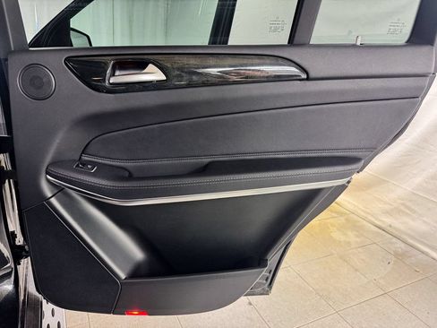Used 2018 Mercedes-Benz GLS 550 4MATIC image 18