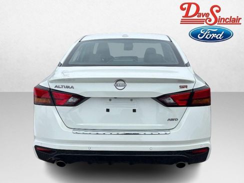 Used 2023 Nissan Altima 2.5 SR w/ SR Premium Package image 8