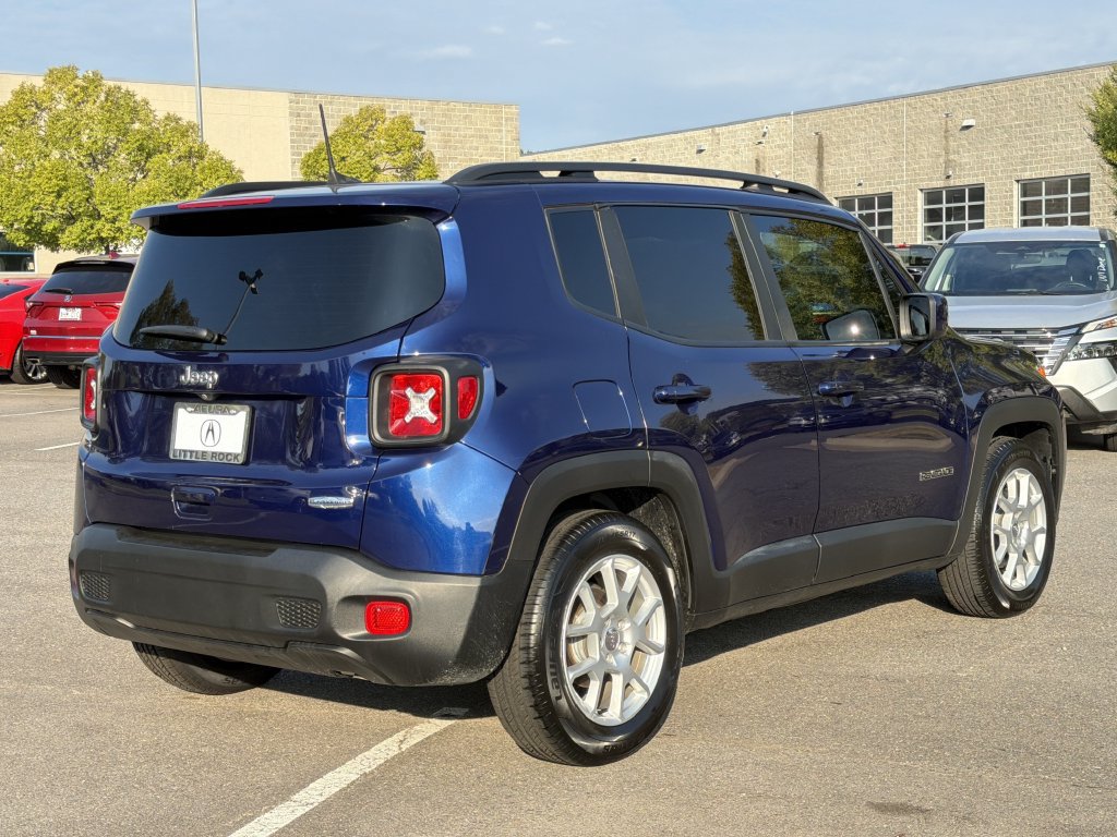 Used 2021 Jeep Renegade Latitude FWD image 3