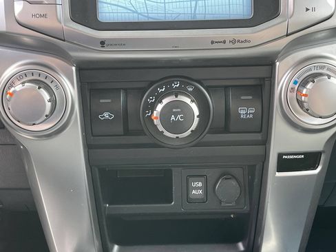 Used 2019 Toyota 4Runner SR5 AWD/4WD image 22