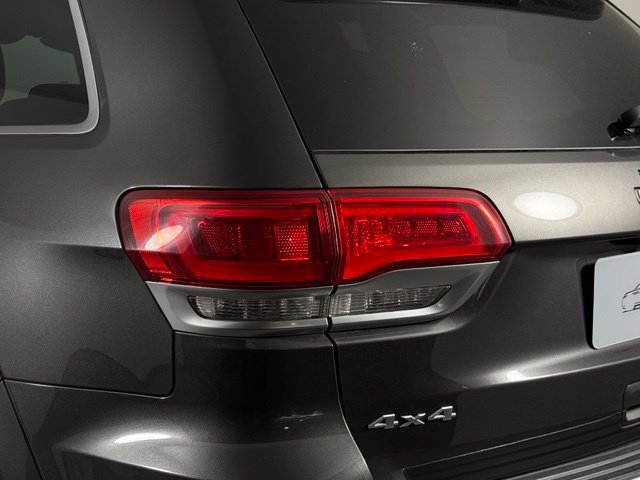Used 2019 Jeep Grand Cherokee Summit AWD/4WD image 13