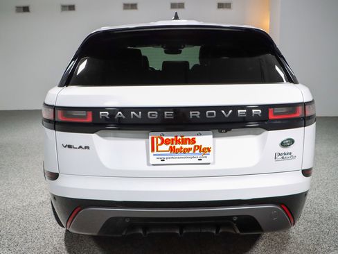 Used 2022 Land Rover Range Rover Velar R-Dynamic S image 8