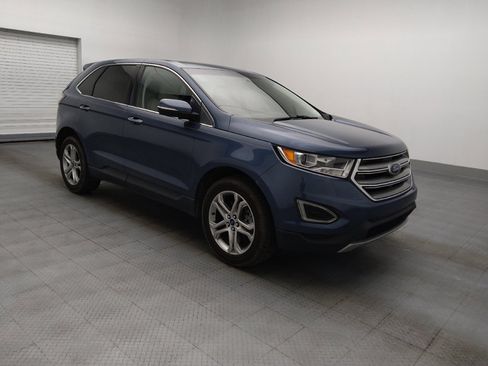 Used 2018 Ford Edge Titanium w/ Technology Package AWD/4WD image 11