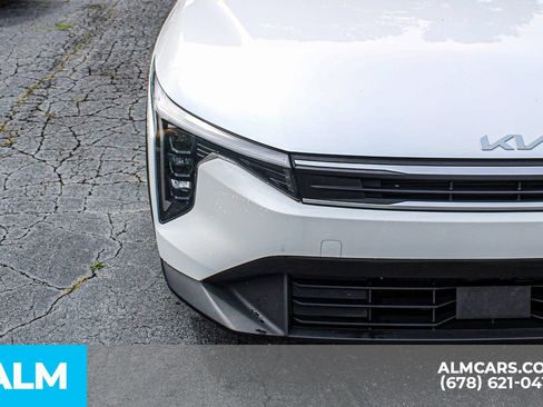 Used 2025 Kia K4 FWD image 12
