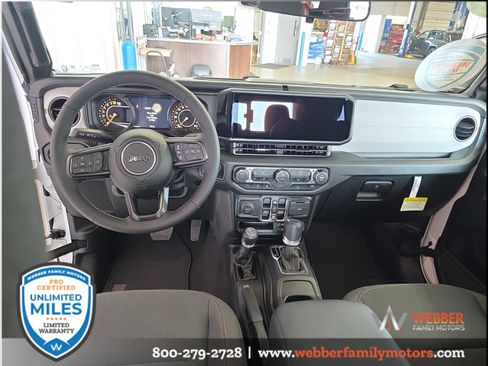 New 2026 Jeep Gladiator Sport AWD/4WD image 10