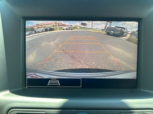 Used 2022 GMC Terrain SLE w/ Driver Convenience Package AWD/4WD image 29