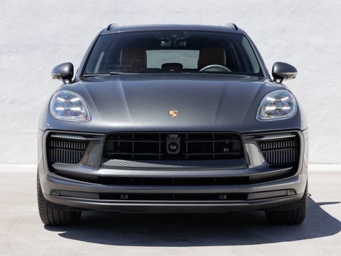 Certified 2023 Porsche Macan S AWD/4WD image 10