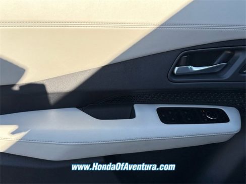 Used 2024 Nissan Ariya FWD image 14