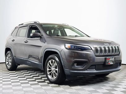 Used 2019 Jeep Cherokee Latitude Plus w/ Comfort/Convenience Group