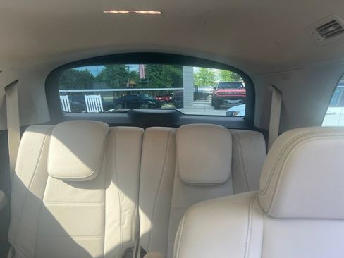 Used 2022 Mercedes-Benz GLS 580 4MATIC image 11