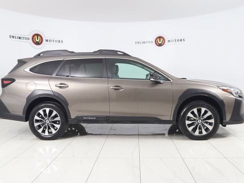Used 2023 Subaru Outback Limited image 2