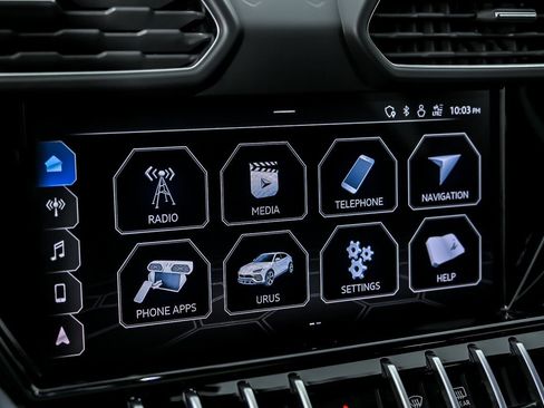 Used 2020 Lamborghini Urus image 37