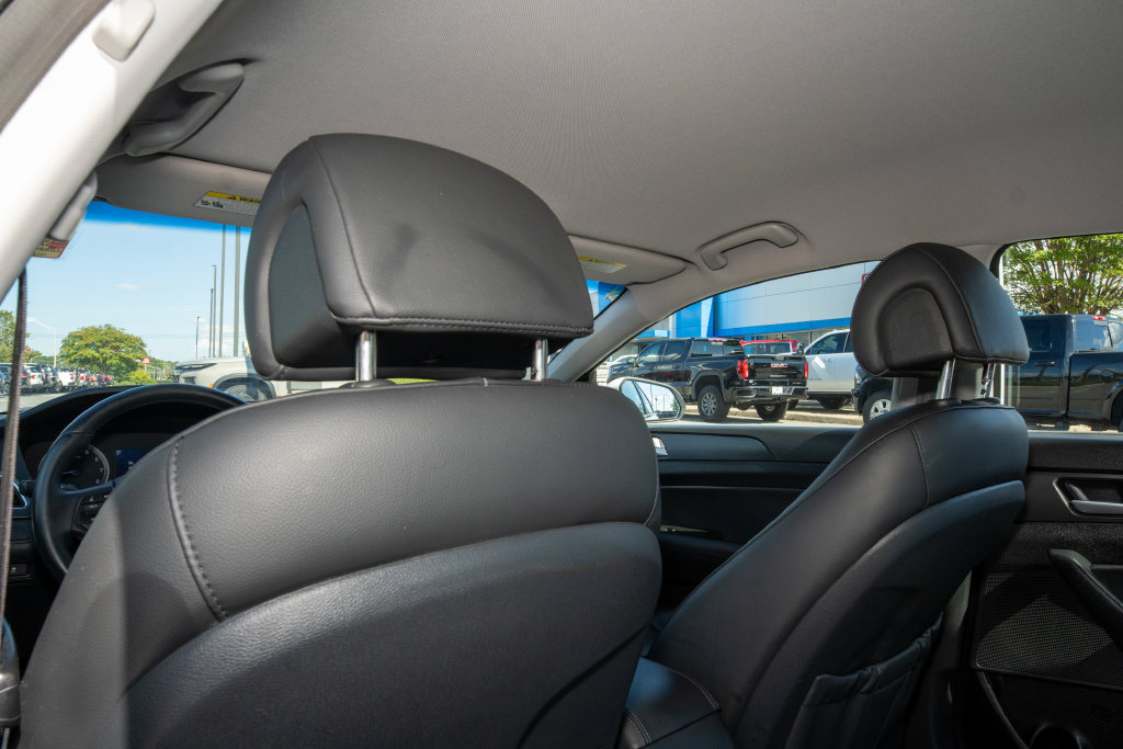 Used 2015 Hyundai Sonata Sport w/ Option Group 03 FWD image 16