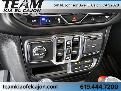 Used 2023 Jeep Wrangler Unlimited Sahara AWD/4WD image 30