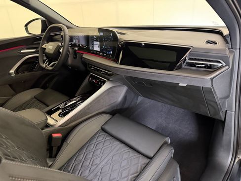 New 2026 Audi SQ5 Premium Plus AWD/4WD image 33
