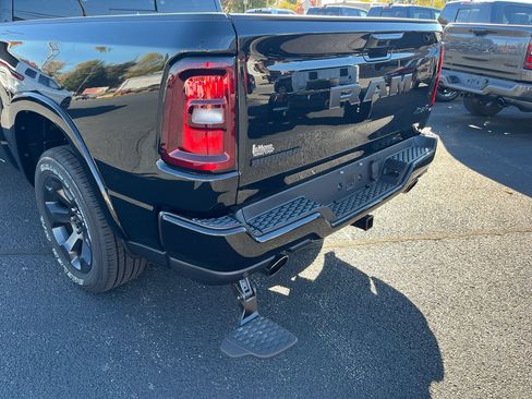 New 2026 RAM 1500 Big Horn AWD/4WD image 29