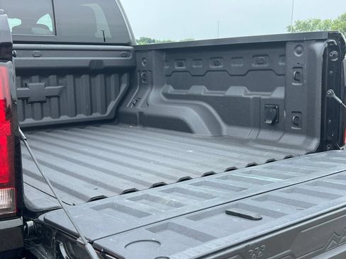 Used 2026 Chevrolet Colorado LT w/ LT Convenience Package AWD/4WD image 7