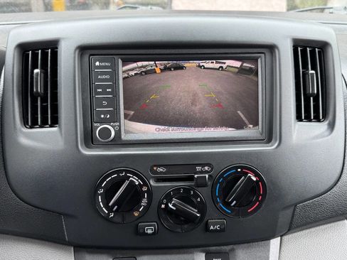 Used 2021 Nissan NV200 SV w/ Back Door Glass Package image 18