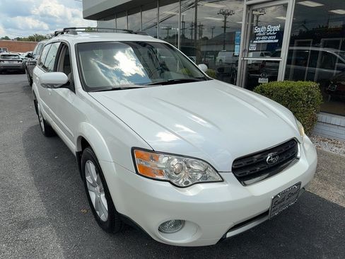 Used 2006 Subaru Outback 3.0R AWD/4WD image 3
